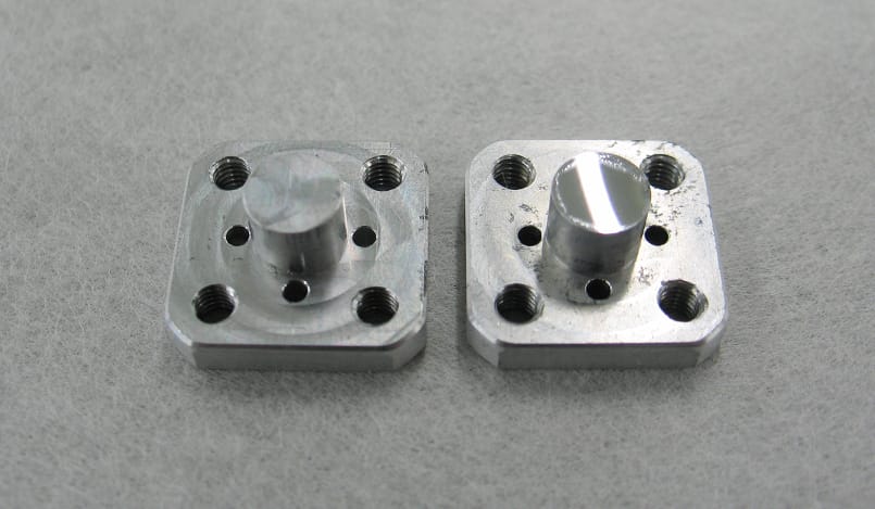 Manufacture of moulds for the production of very small-sized lenses