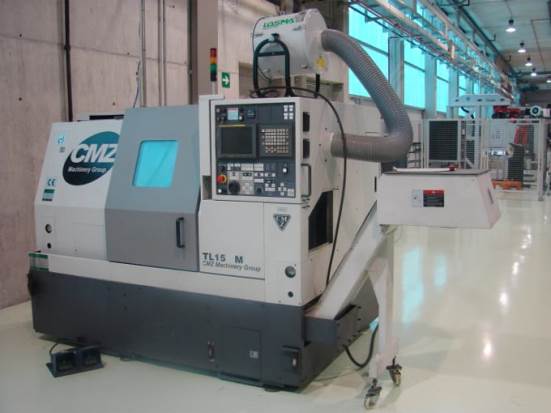 CNC lathe – various systems for the refrigeration/lubrication of the cutting